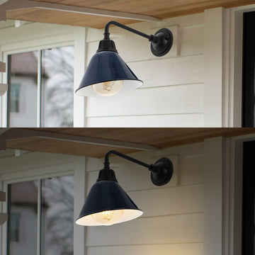 Croydon 9.63"  Farmhouse Industrial Indoor/Outdoor Iron LED Gooseneck Arm Outdoor Sconce - JONATHAN Y